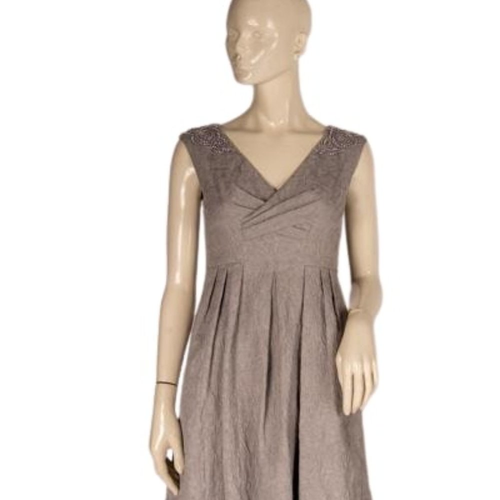Adrianna Papell Dress Light Grey Size 4P SKU 000309-11